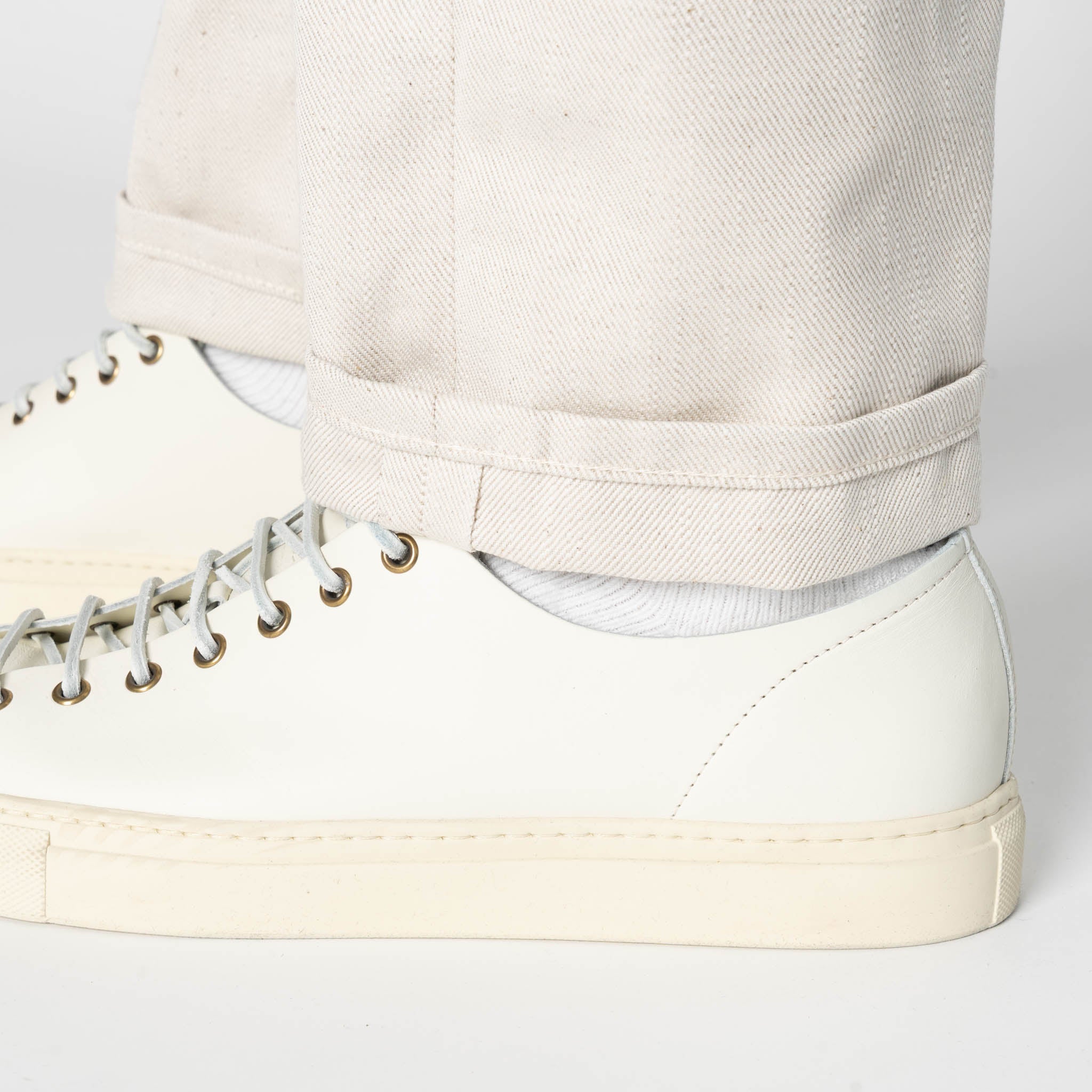 Weird Guy - Tabi Selvedge - Off White by Naked & Famous Denim