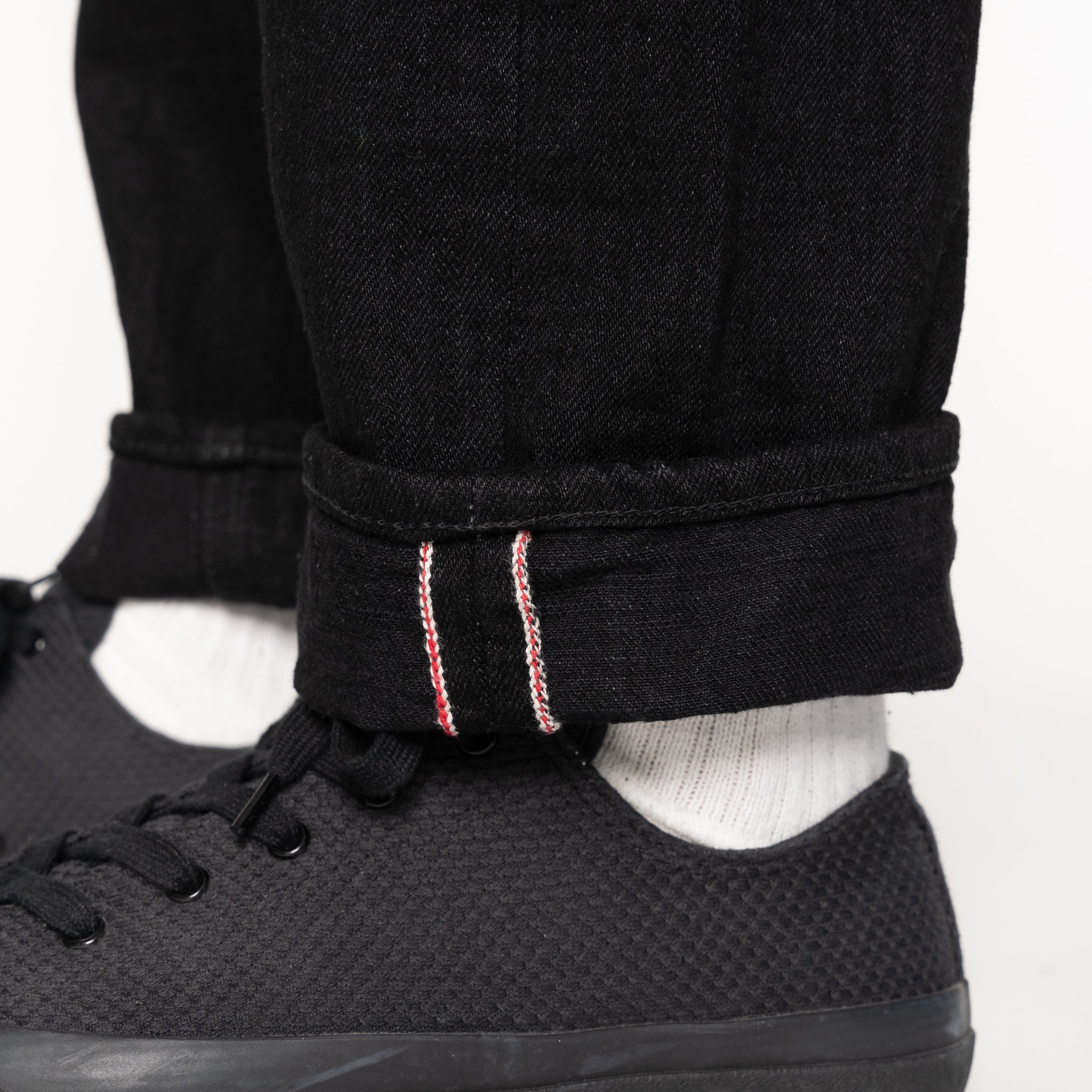 True Guy - MIJ13 - Okayama Spirit Kuro by Naked & Famous Denim