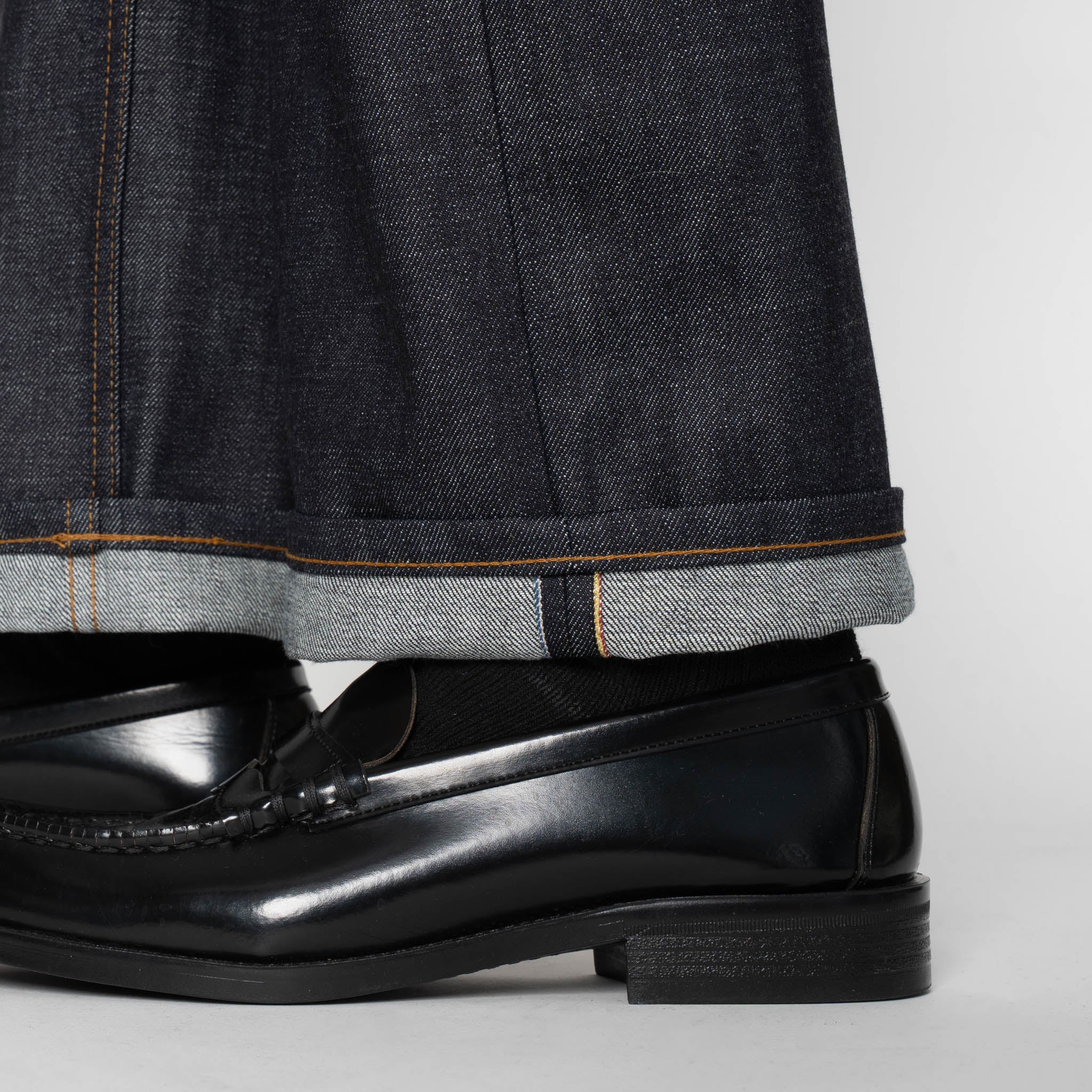 Strong Guy - 10 Fold Selvedge - Indigo by Naked & Famous Denim