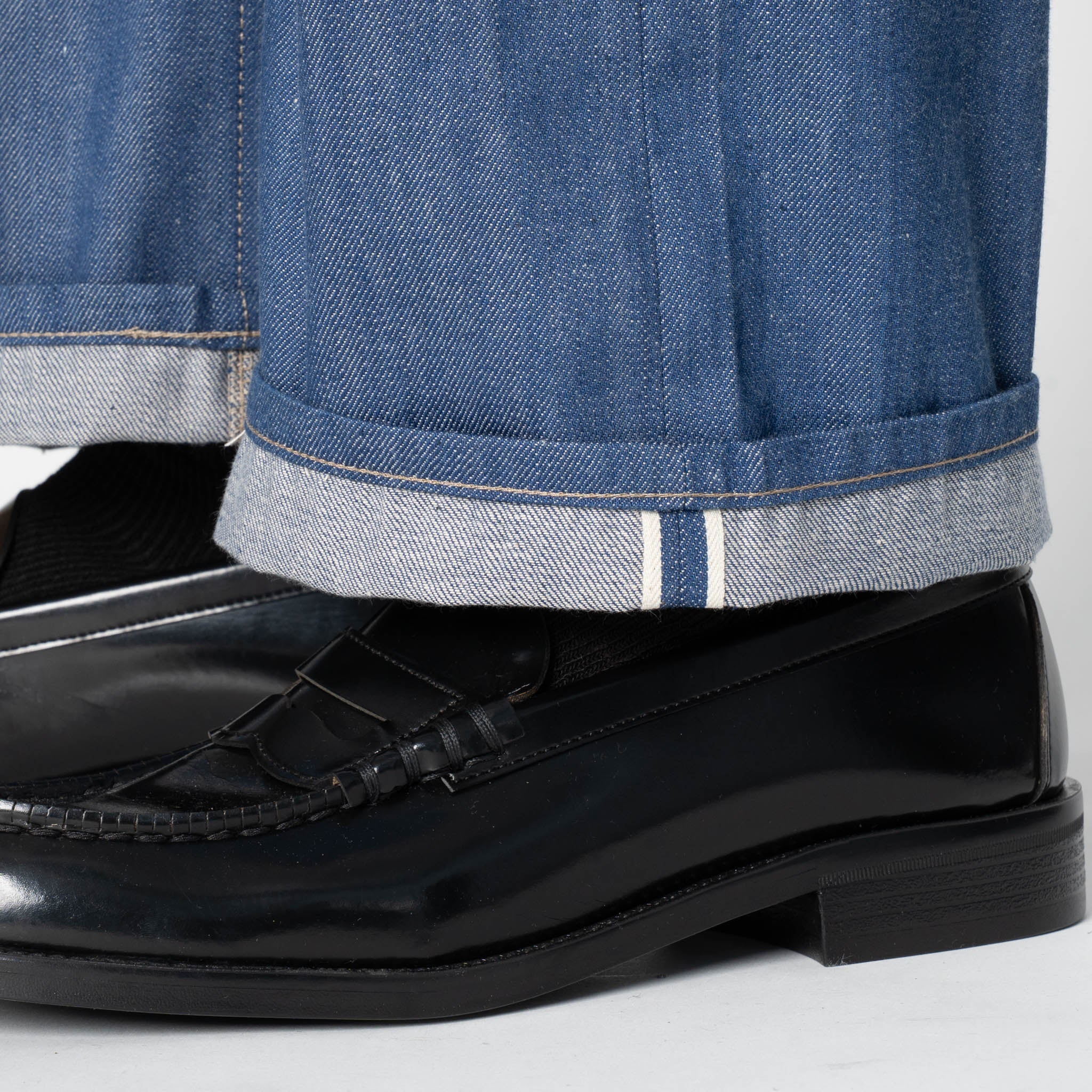 Strong Guy - The Cat’s Pyjamas Selvedge - Blue by Naked & Famous Denim