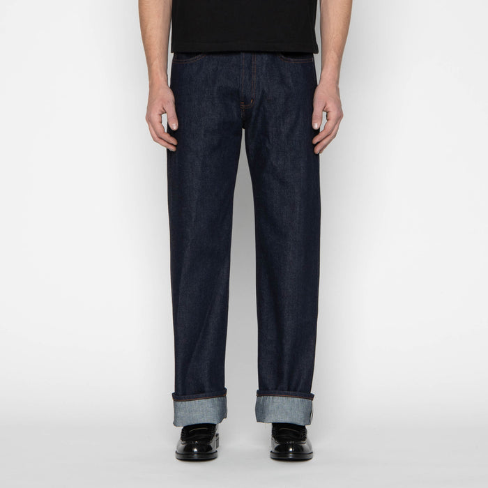 Strong guy front fit view